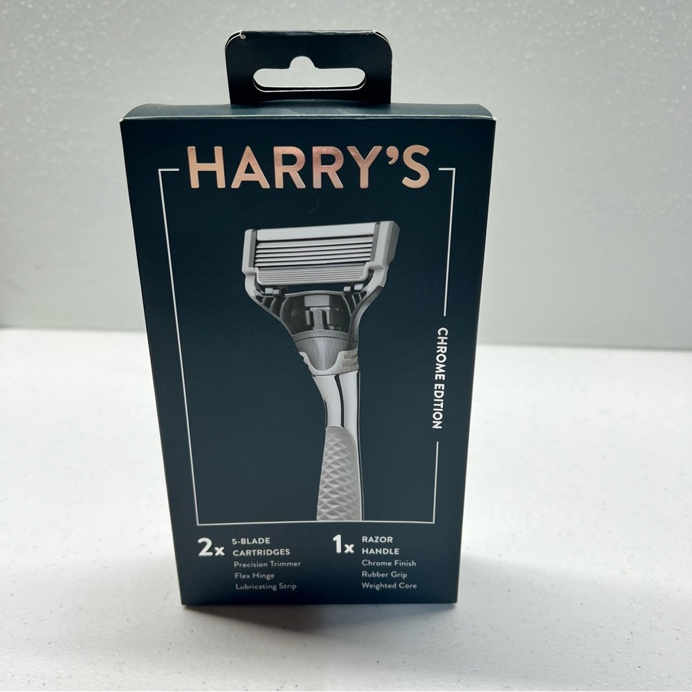 HARRY'S Men’s Razor, 1 Chrome Edition Handle, 2 Razor Blade Refills - New